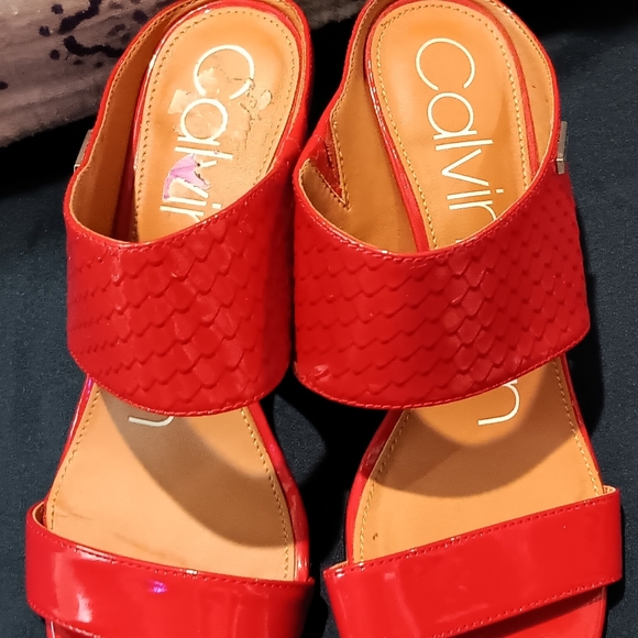 Calvin Klein- Cecily Python Patent Open Toe Heel- Red 6.5 - Picture 3 of 6